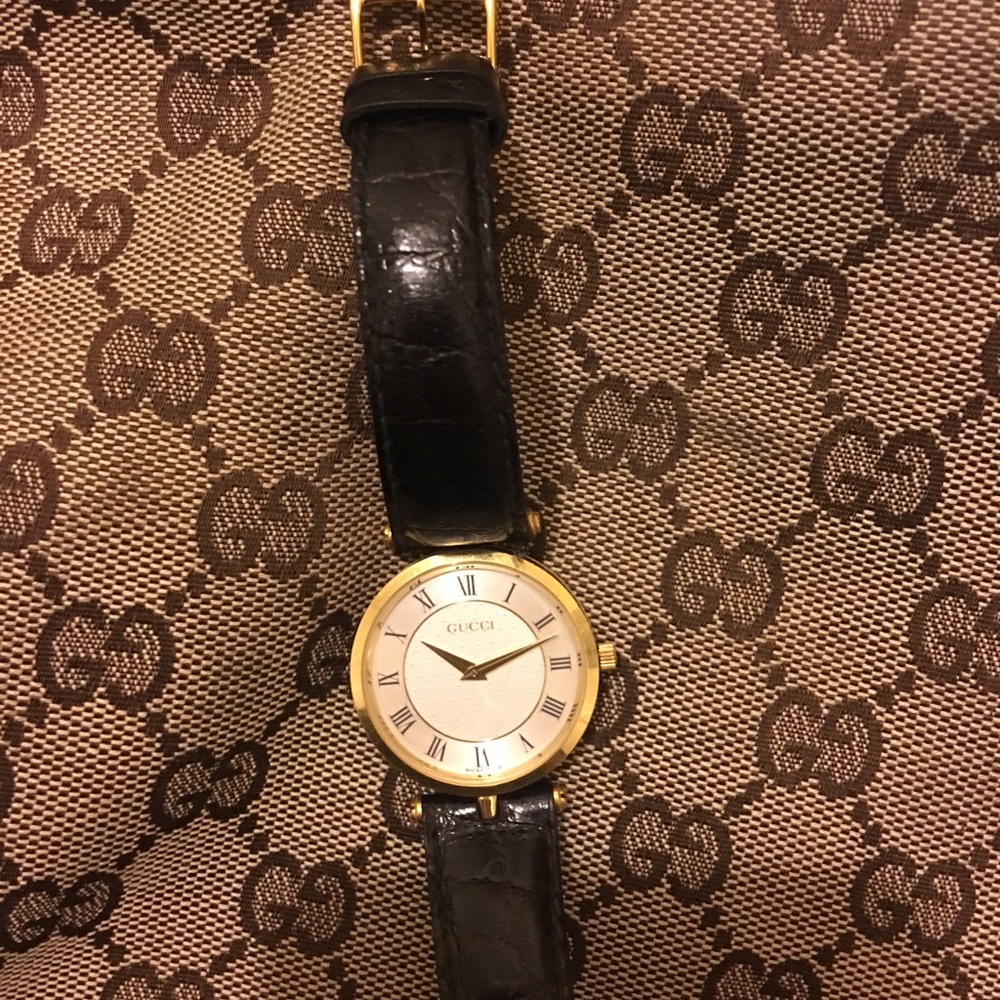 Gucci watch authentic vintage